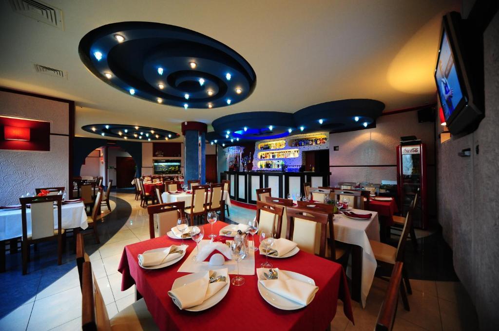 Hotel Spinaker Leba Ngoại thất bức ảnh
