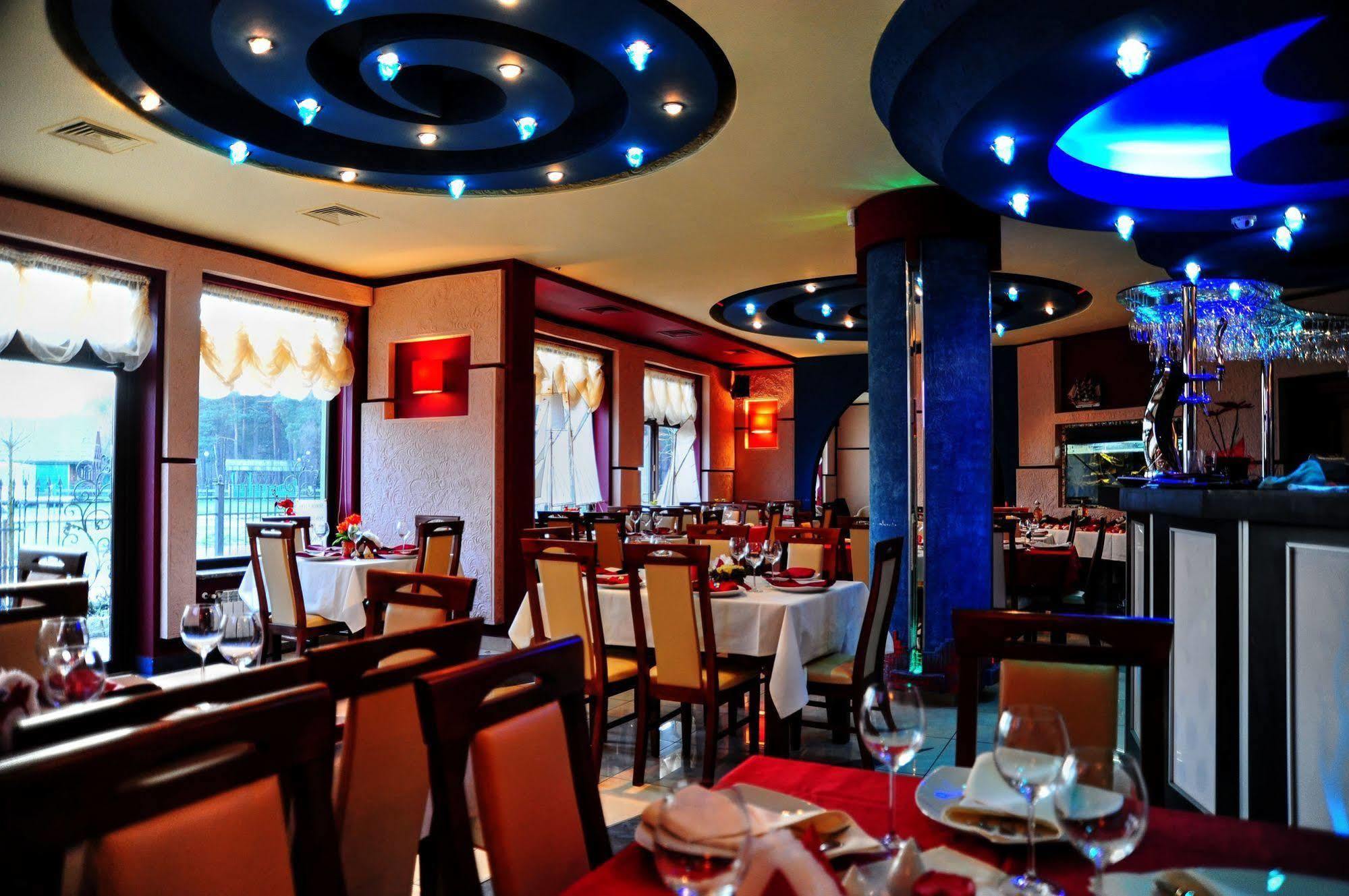 Hotel Spinaker Leba Ngoại thất bức ảnh