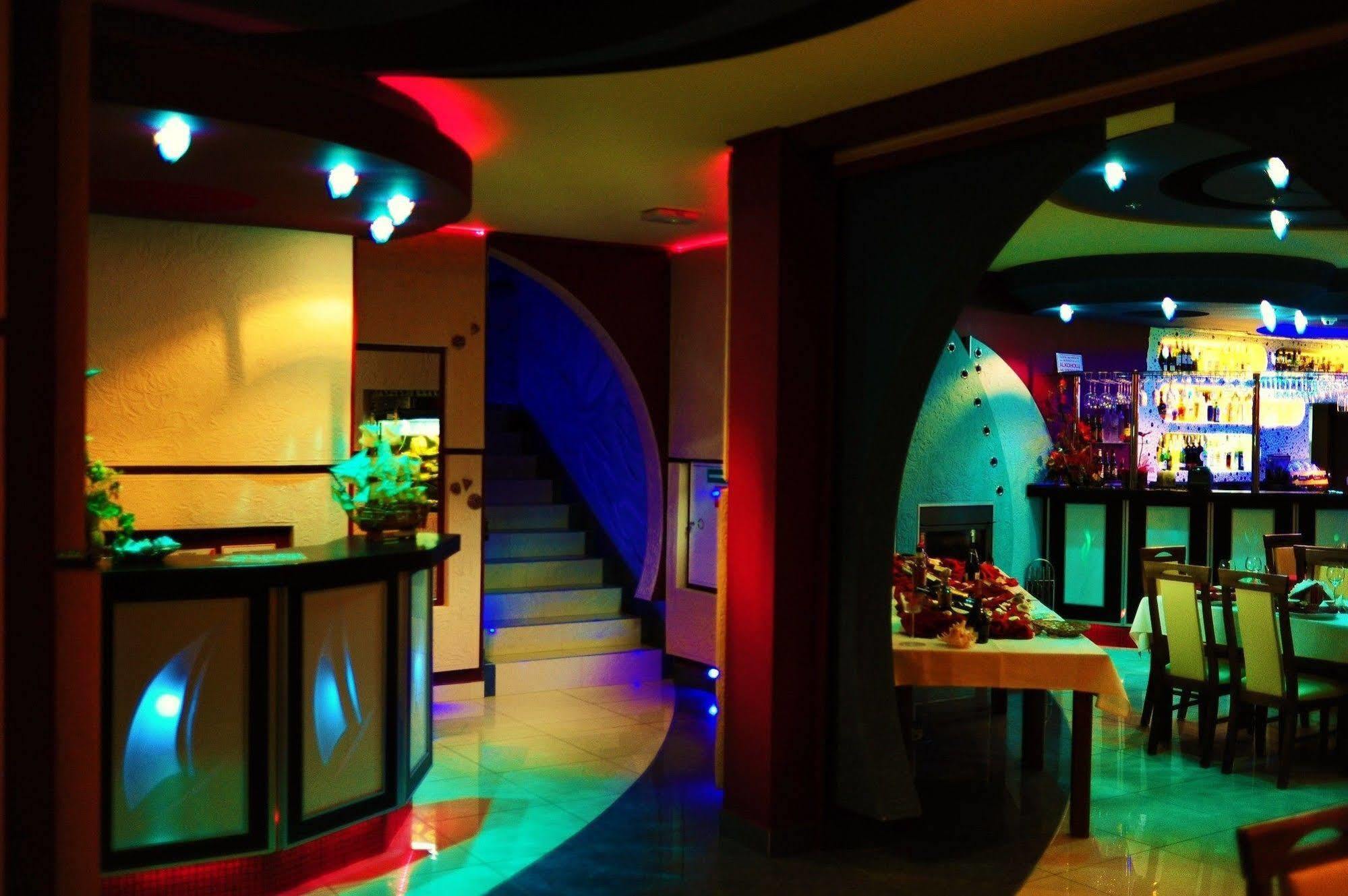 Hotel Spinaker Leba Ngoại thất bức ảnh