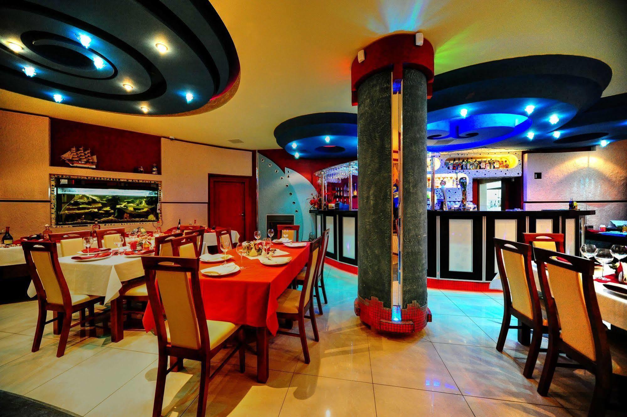 Hotel Spinaker Leba Ngoại thất bức ảnh