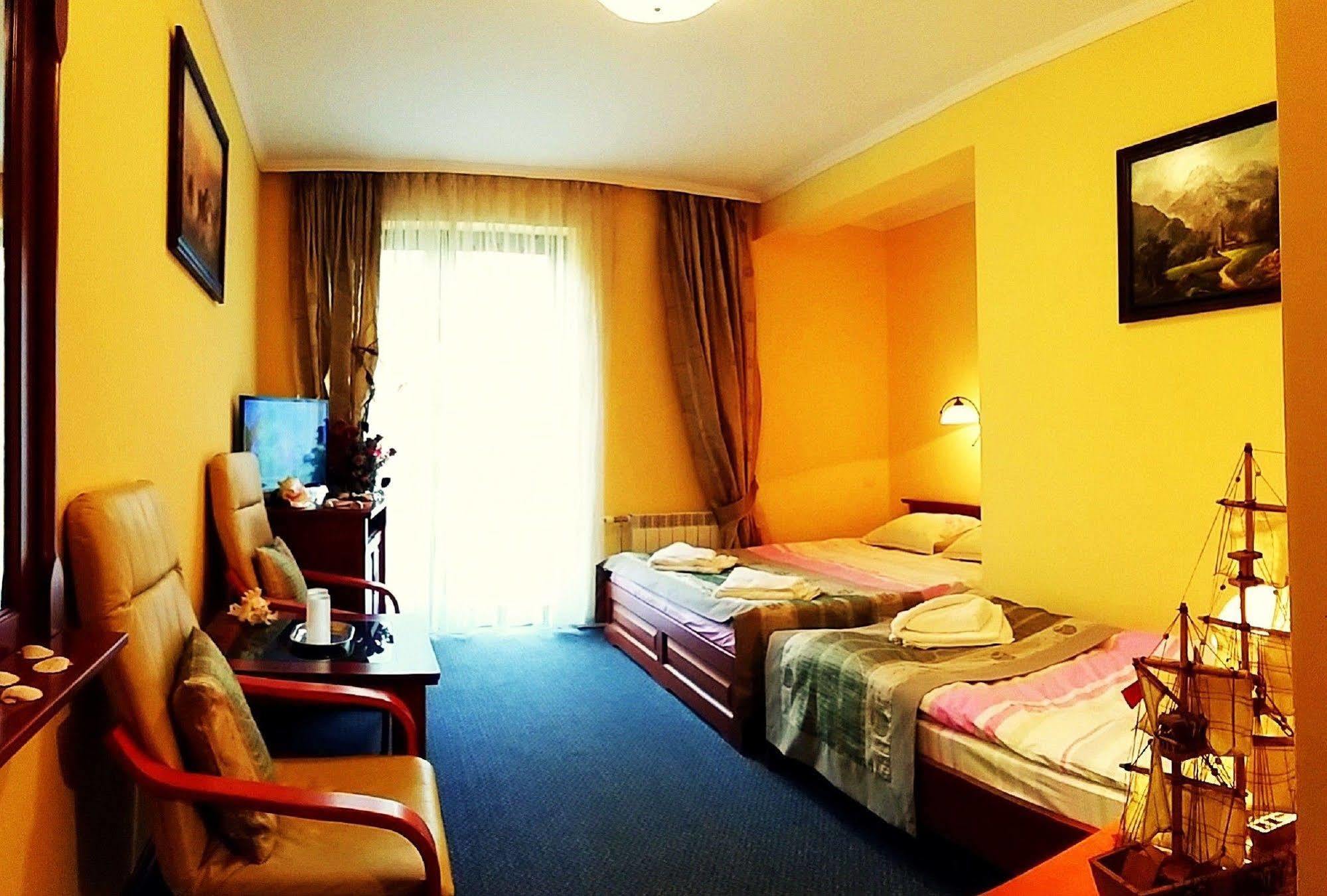 Hotel Spinaker Leba Ngoại thất bức ảnh