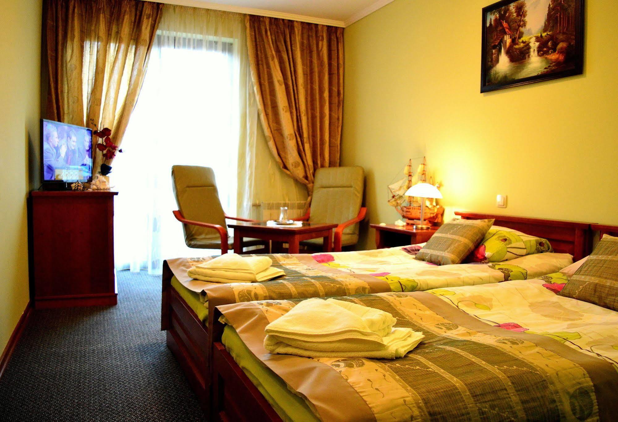 Hotel Spinaker Leba Ngoại thất bức ảnh