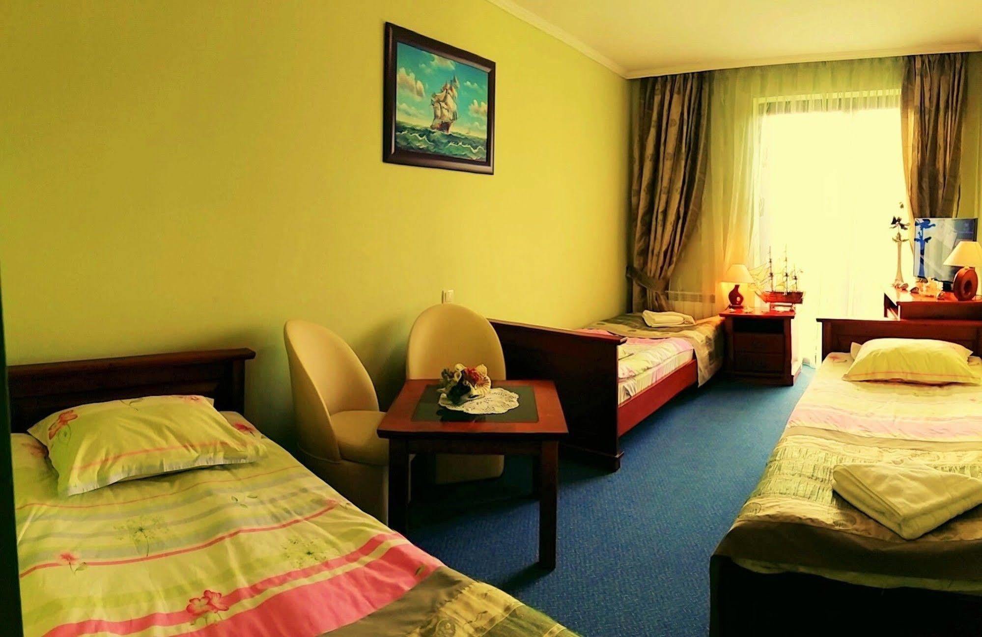 Hotel Spinaker Leba Ngoại thất bức ảnh
